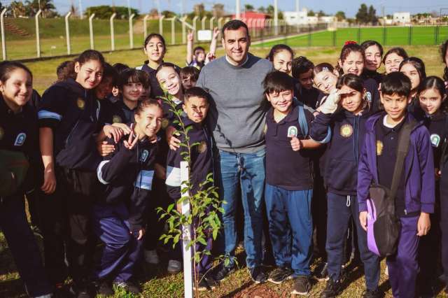 Día del Ambiente: siembran futuro
